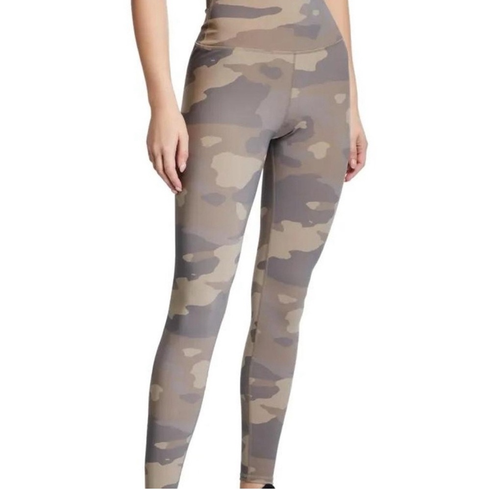 Alo Yoga Gray Beige High Rise Vapor Leggings- M